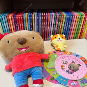 베베코알라+베베,알피인형 (책기둥 스티커 엄가다 작업 포함)