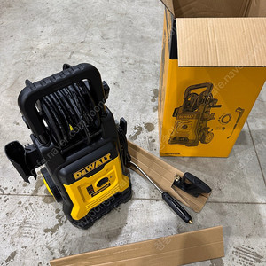 DEWALT DEPW002M 고압세척기