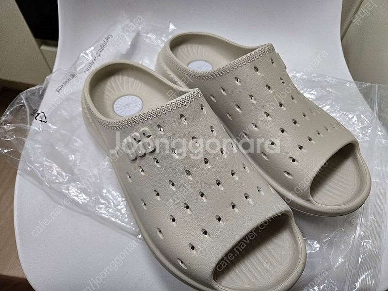 UGG 남 슬리퍼270--1