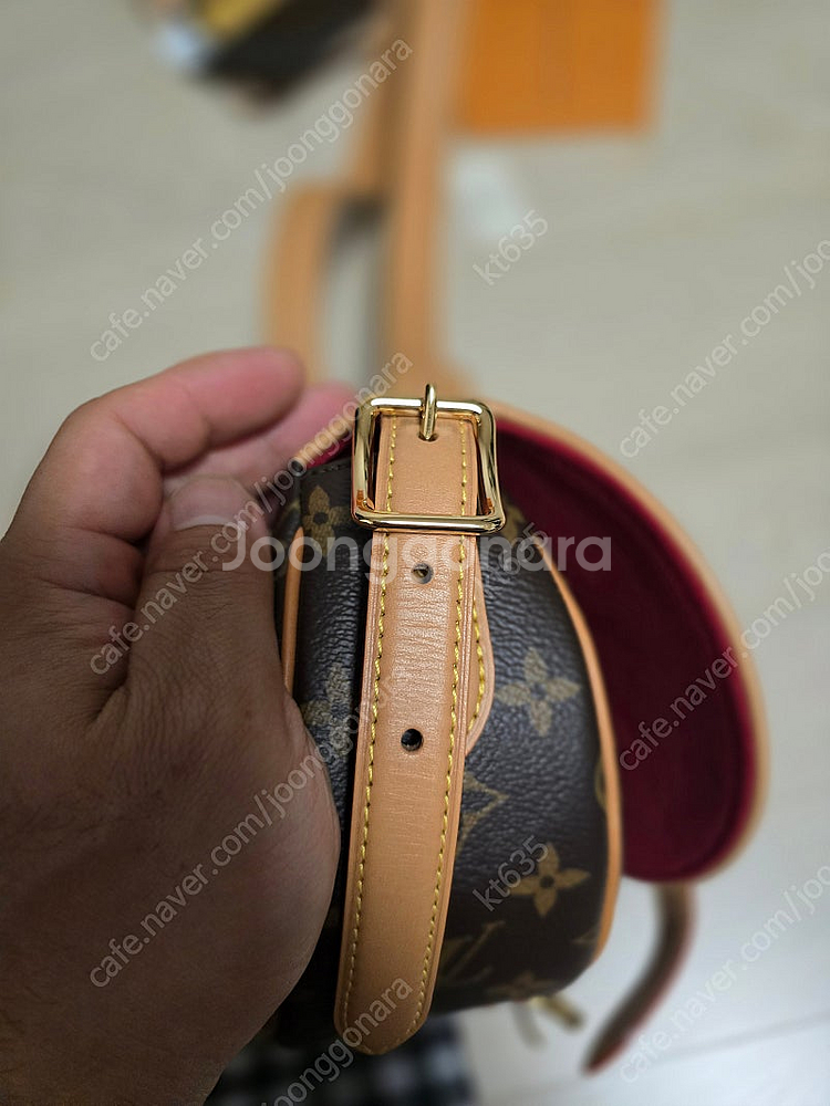 루이비통 탬버린백 M44860 판매합니다--4