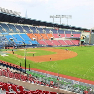 5/16 LG 트윈스 vs KT wiz 1루 레드석 양도합니다.