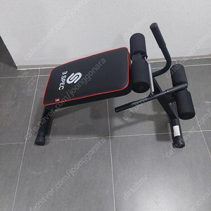 싯업벤치 스쿼트 머신 팔운동