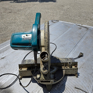 마끼다(Makita) LS1030 10인치 각도 절단기