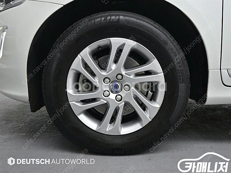 [볼보]XC60 D3 중고차 판매합니다--5
