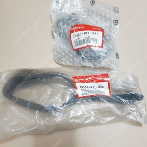 혼다 CBR1000RR 08~ 순정 부품 삼바리 베어링,체인 슬라이더,좌측윙카,좌측윙카 커버 판매 합니다