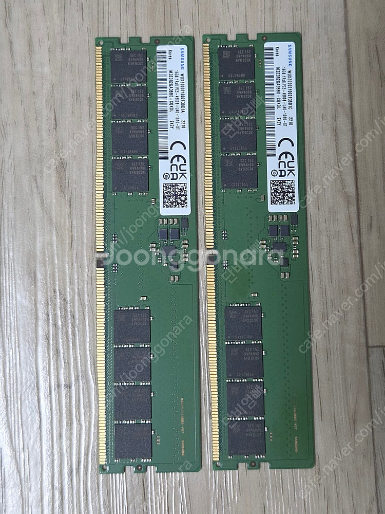 램 판매합니다. 삼성 ddr5 16gb 4800 두 개...--1