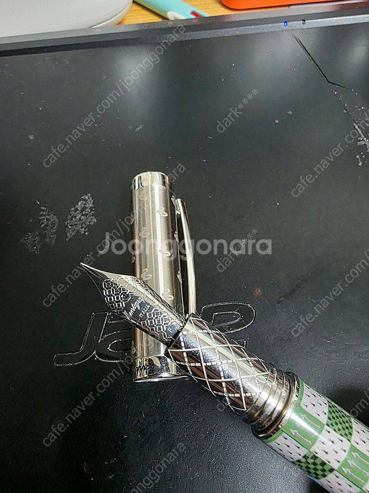몬테그라파 해리포터 슬리데린 만년필 f닙 판매합니다.--1