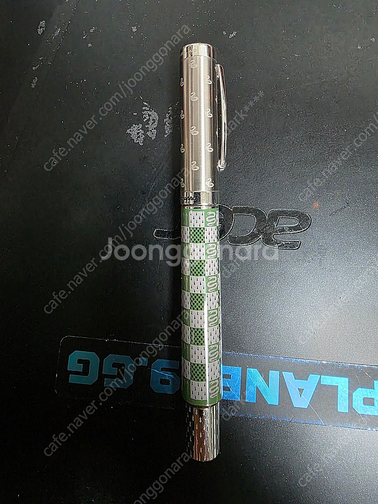 몬테그라파 해리포터 슬리데린 만년필 f닙 판매합니다.--3
