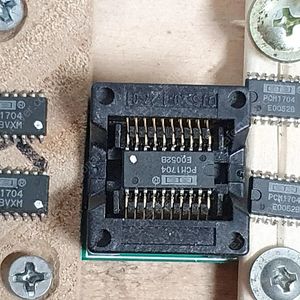 버브라운 PCM1704 DAC 와 1704K