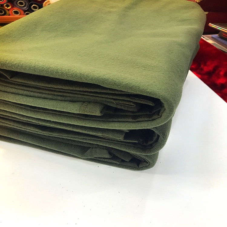 160X220(cm) 나염오염 국내산 두꺼운 국방색 군용모포 처분 합니다.--3