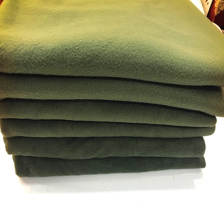 160X220(cm) 나염오염 국내산 두꺼운 국방색 군용모포 처분 합니다.--4