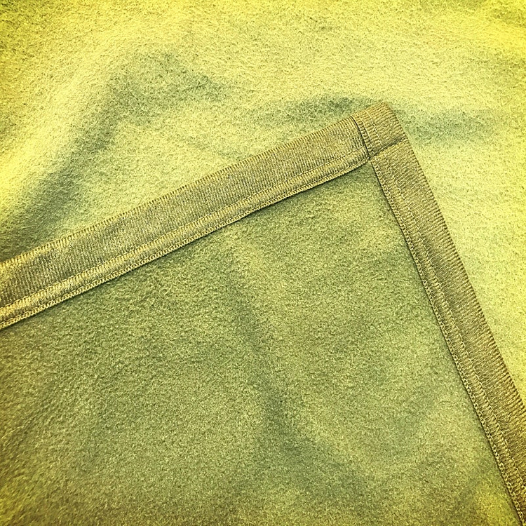 160X220(cm) 나염오염 국내산 두꺼운 국방색 군용모포 처분 합니다.--5