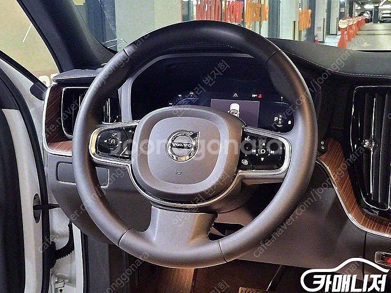 [볼보]XC60(2세대) B5 AWD 얼티메이트 브라이...--9