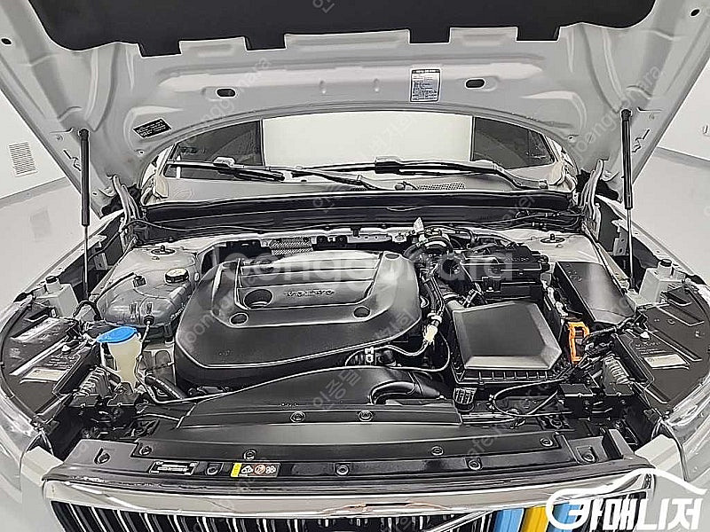 [볼보]XC40 B4 인스크립션 중고차 판매합니다--5
