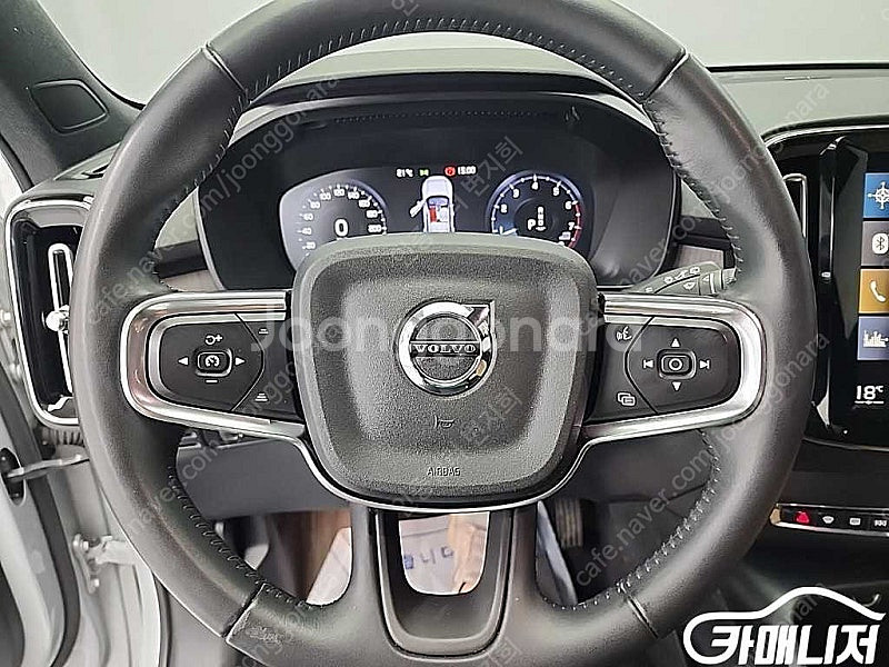 [볼보]XC40 B4 인스크립션 중고차 판매합니다--9