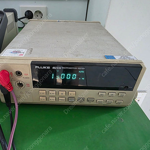 Multi Function Tester 탁상용 멀티메타 FLUKE 45/CH 판매합니다.