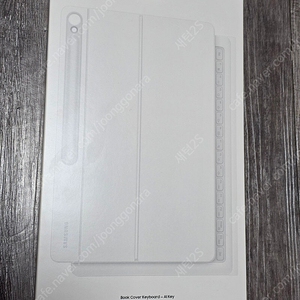 갤럭시 탭S10FE+(13인치) AI키보드 북커버 화이트 미개봉 새제품 EF-DX625