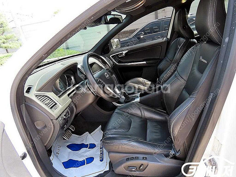 [볼보]XC60 T6 R-디자인 중고차 판매합니다--5