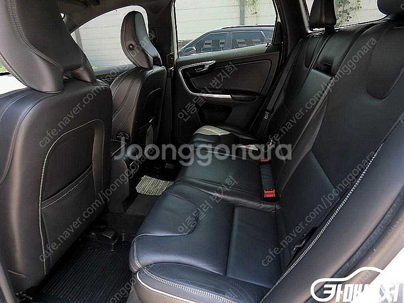 [볼보]XC60 T6 R-디자인 중고차 판매합니다--6
