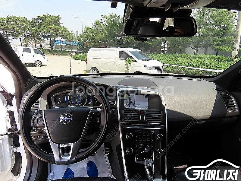 [볼보]XC60 T6 R-디자인 중고차 판매합니다--7
