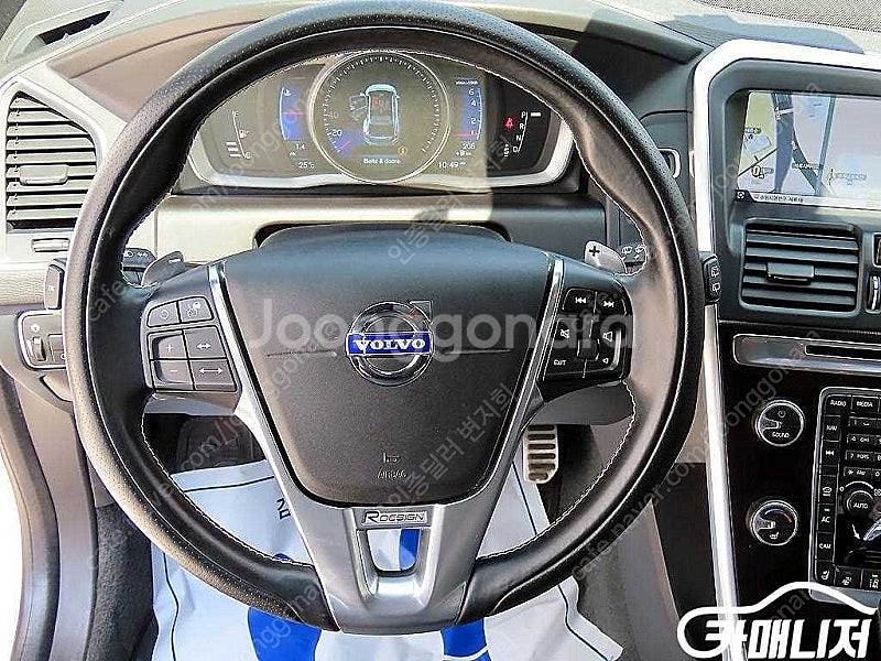[볼보]XC60 T6 R-디자인 중고차 판매합니다--8