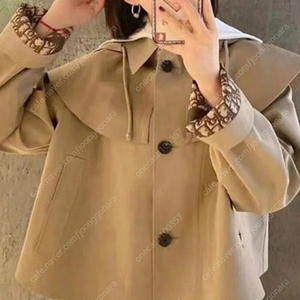 새것 디올 숏 트렌치코트