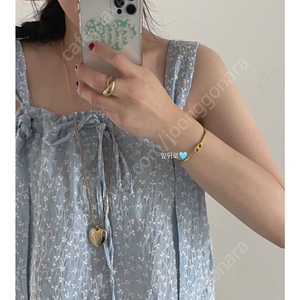 바스켓 코나 민소매 블라우스 나시 아미먼트 런던플랏 프리티영띵 리에뜨