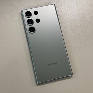 갤럭시S23울트라 그린색상 512용량 미파손 동일기종대비 가성비 단말기 50만 판매합니다