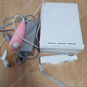 닌텐도 wii 본체 2대 판매합니다.