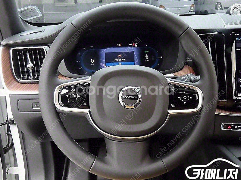 [볼보]XC60(2세대) T8 울티메이트 브라이트 중고...--6