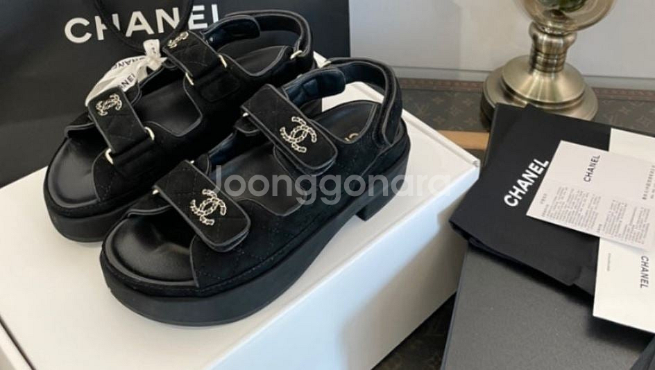 여성샌들 거의새상품 완전 고급스러워요 250--1