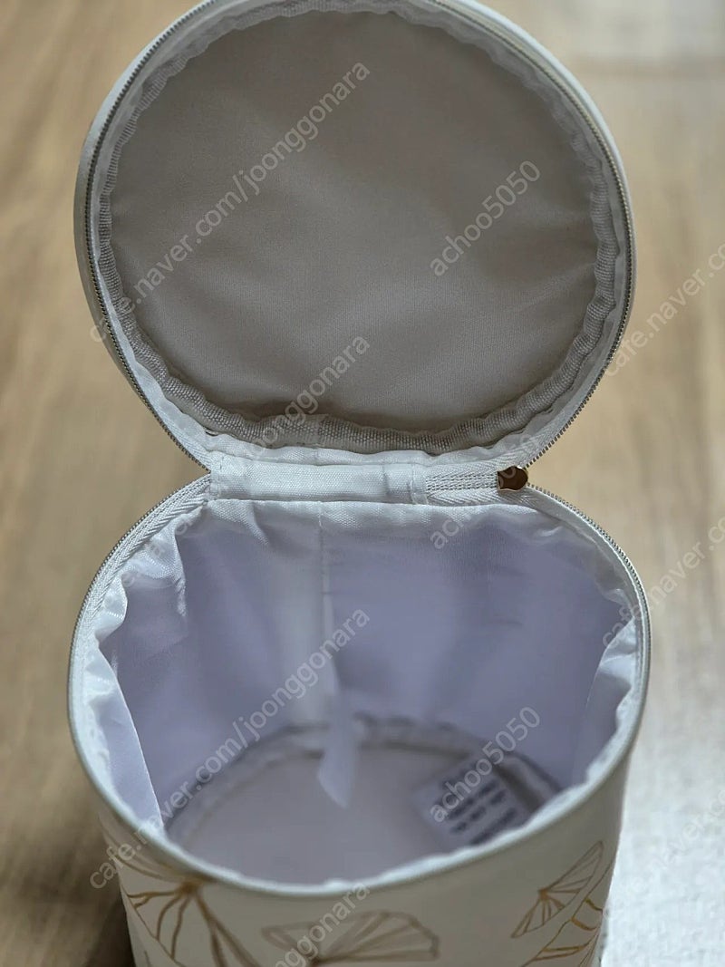 시슬리 파우치
