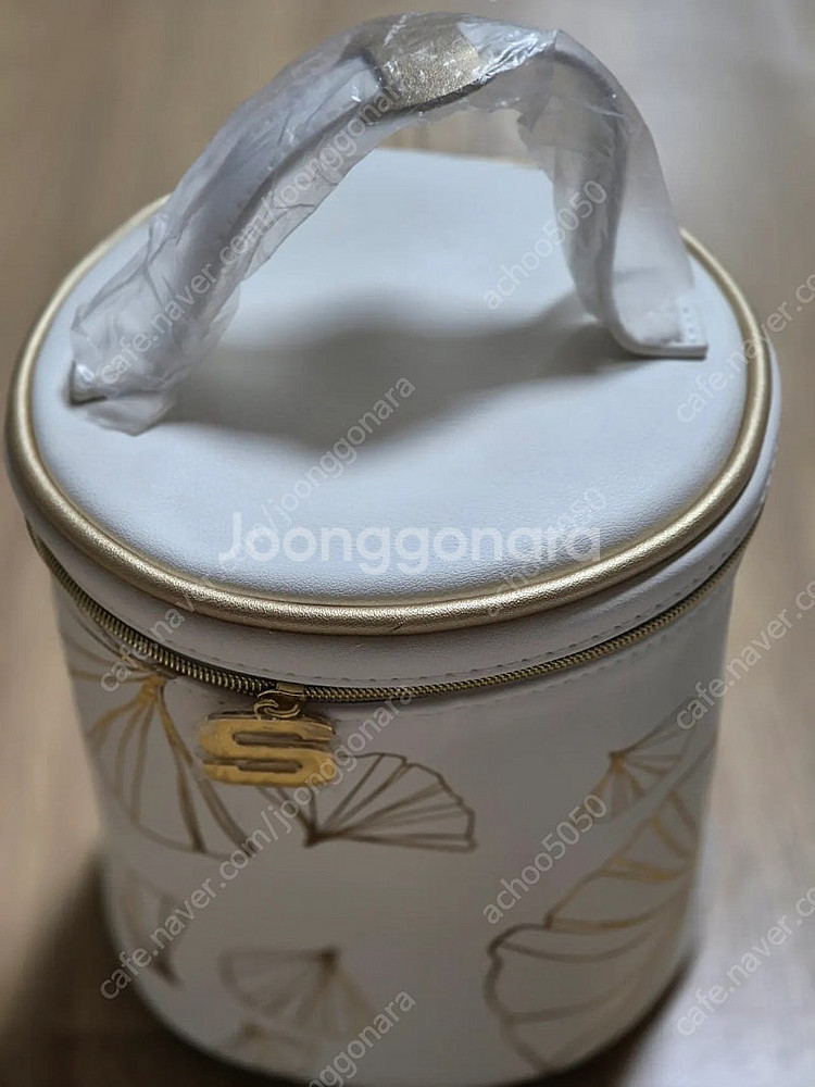 시슬리 파우치--2