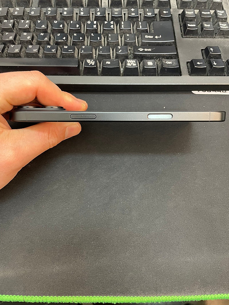 아이폰16플러스 블랙 128GB 배터리100% 상태좋은...--4