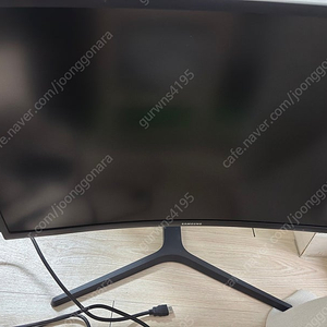 삼성 27인치 144HZ 커브드 모니터 팝니다