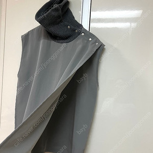 메종마르지엘라 하이넥 레이어드 슬리브리스 탑 블라우스 나시