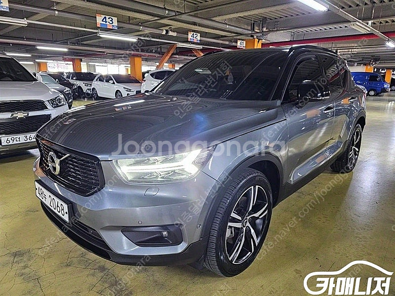 [볼보]XC40 T4 4WD R-디자인 중고차 판매합니...--0