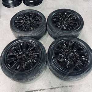[ 추천 ] 기아 K9 18인치 순정 휠 타이어 팝니다.