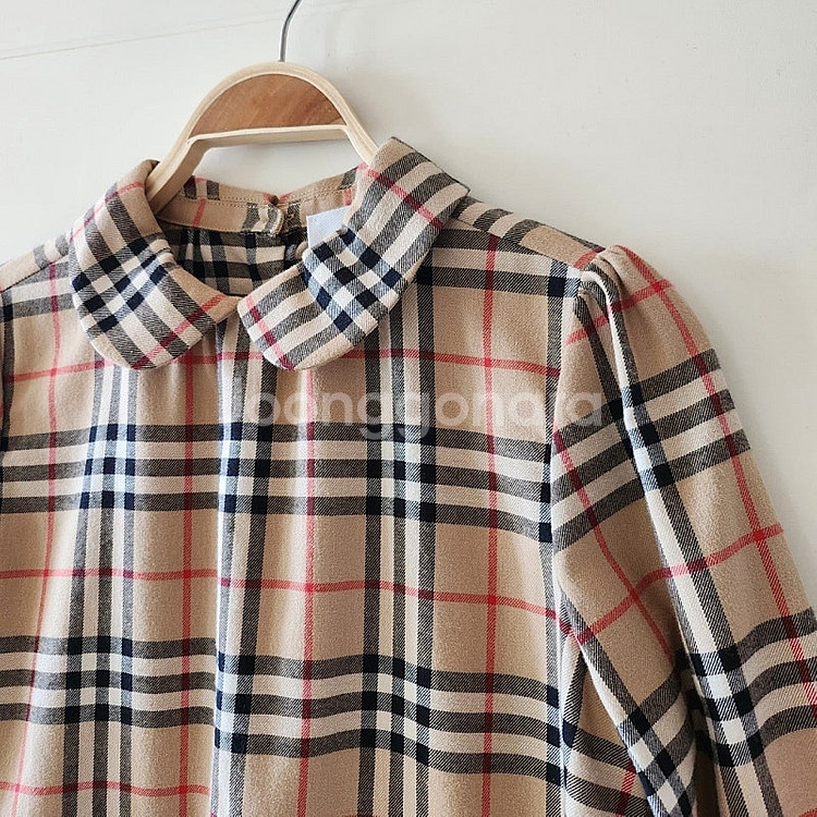 새상품급. 150호 (12y) 버버리칠드런 신형 뉴라벨--5