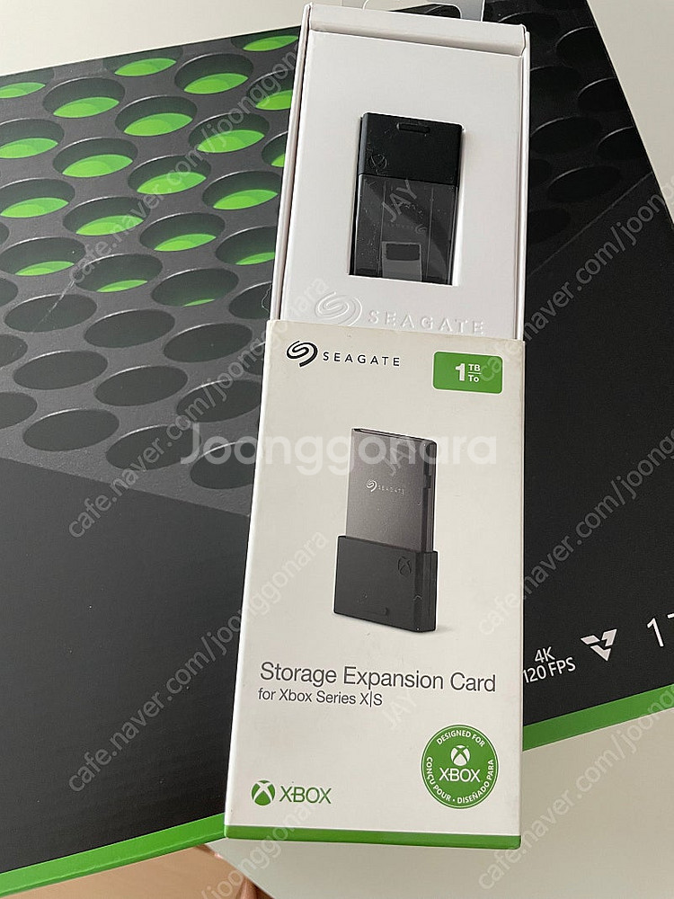Xbox Series X / Seagate 1TB--1