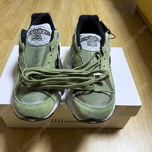 뉴발란스 990v3 자운드 올리브 260사이즈
