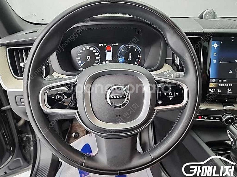 [볼보]XC60(2세대) D5 AWD 인스크립션 중고차...--9
