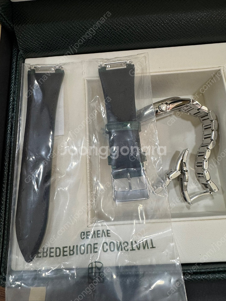 프레드릭 콘스탄트 하이라이프 COSC 39mm 그린 다...--6