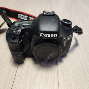 캐논 eos 7d 바디 / 니콘 D70s 18-70mm 셋트 판매합니다.