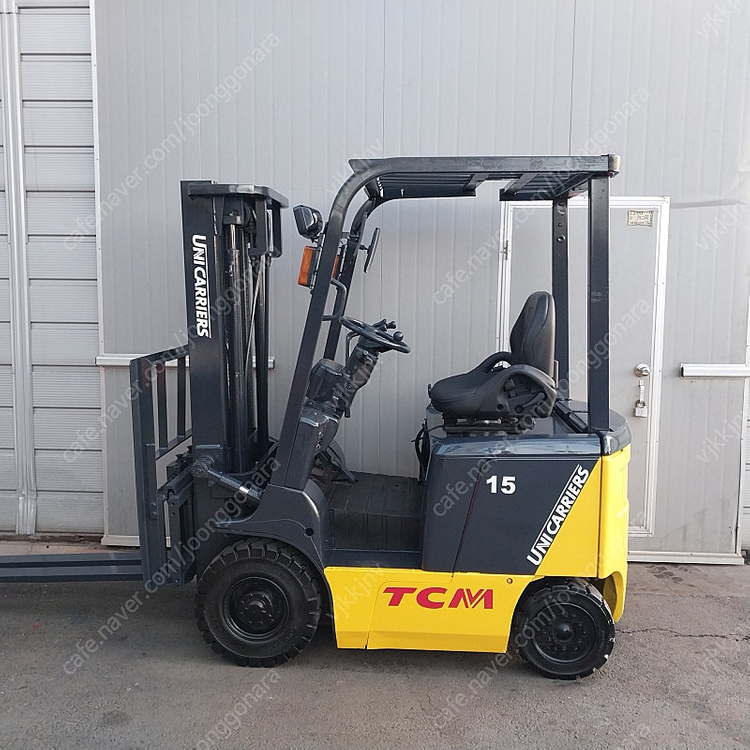 TCM 중고 전동지게차 1.5톤 3단 4300MM 싸이드쉬프트장착 최상품배터리장착--0