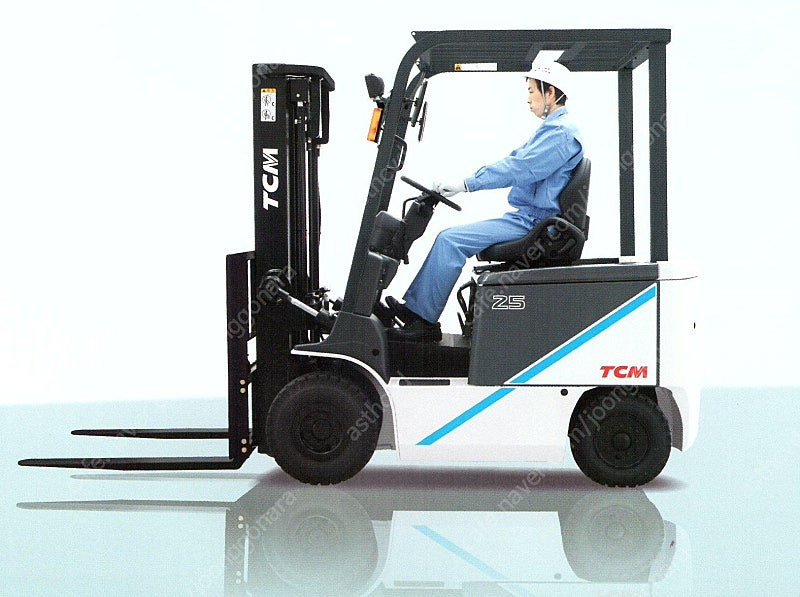 TCM 중고 전동지게차 1.5톤 3단 4300MM 싸이드쉬프트장착 최상품배터리장착--4