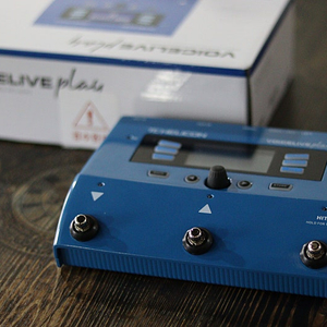 TC HELICON VOICELIVE play 티씨 헬리콘 보컬 라이브 판매합니다
