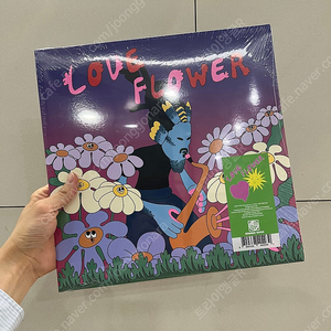 김오키 (Kim Oki) - 러브플라워 (Love flower) 500장 한정반 퍼플컬러 미개봉 LP 판매합니다.