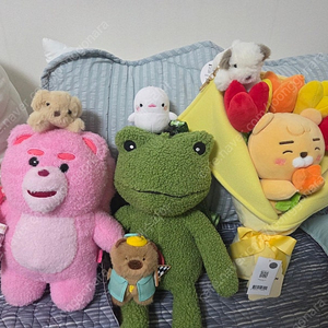 인형 가방, 인형 키링, 인형꽃다발 각각 다양하게 판매합니다.(종류 꽤있어요,금액다름, 한번 보셔유)