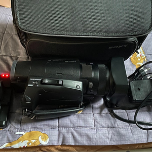 소니 AX700 캠코더